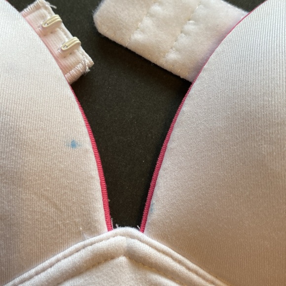 32A NWT J-Hook Light Padding Adjustable Straps/Band 2 Hook Bra Div of Maidenform - Picture 9 of 11